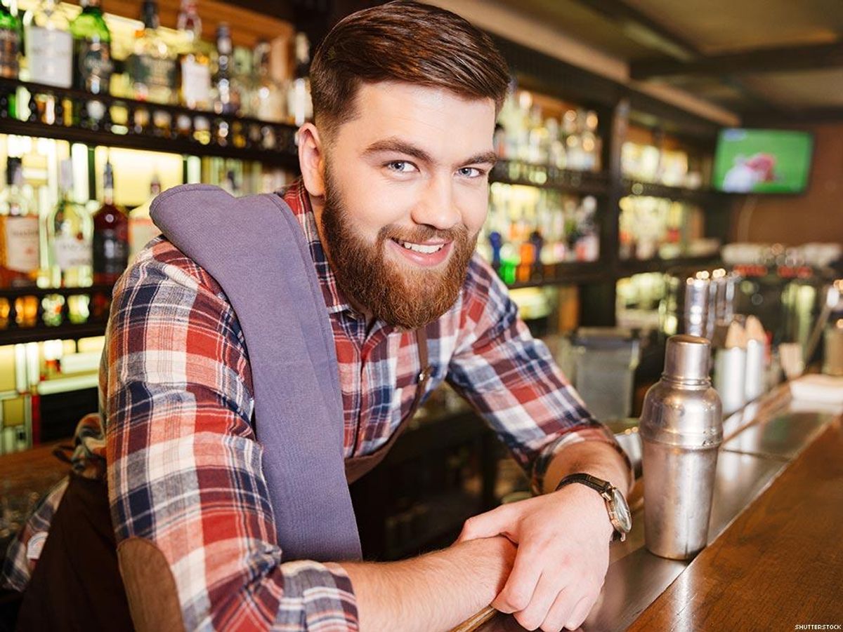 14 Reasons Your Next Boyfriend Should Be a Bartender