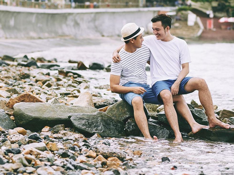 14 Signs He's Actually Into You (and Not Just Being Polite)