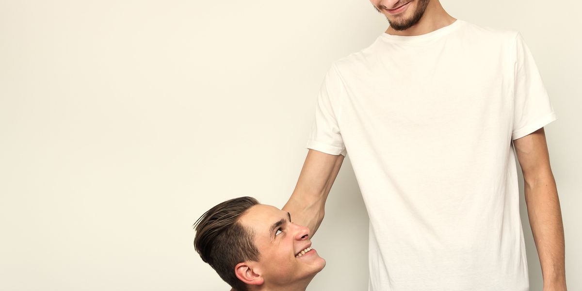15 reasons to date a short guy