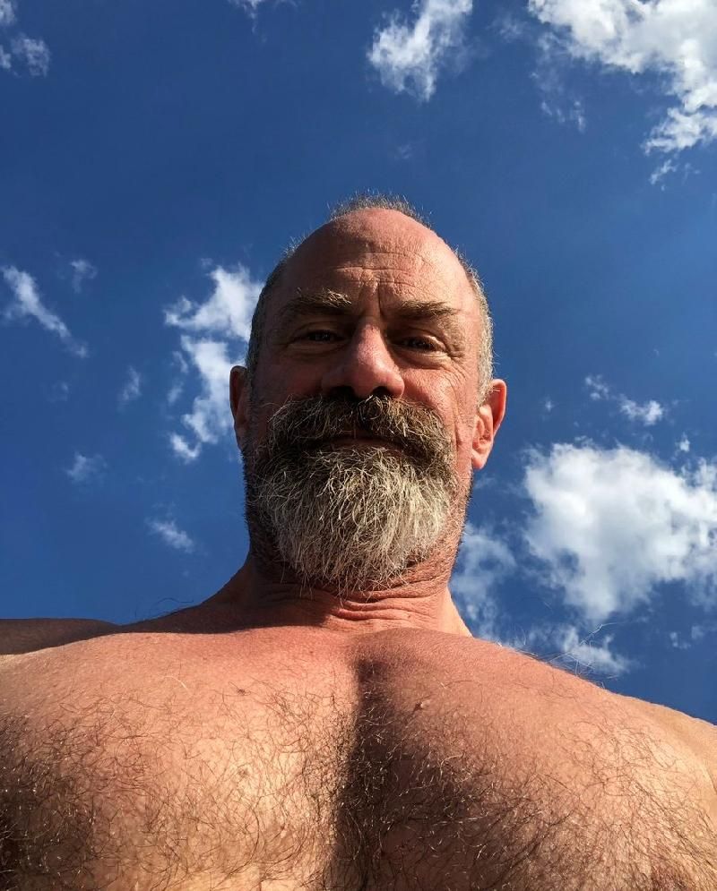 8 Sexy Pics of Christopher Meloni If His Peloton Ad Made You Thirsty