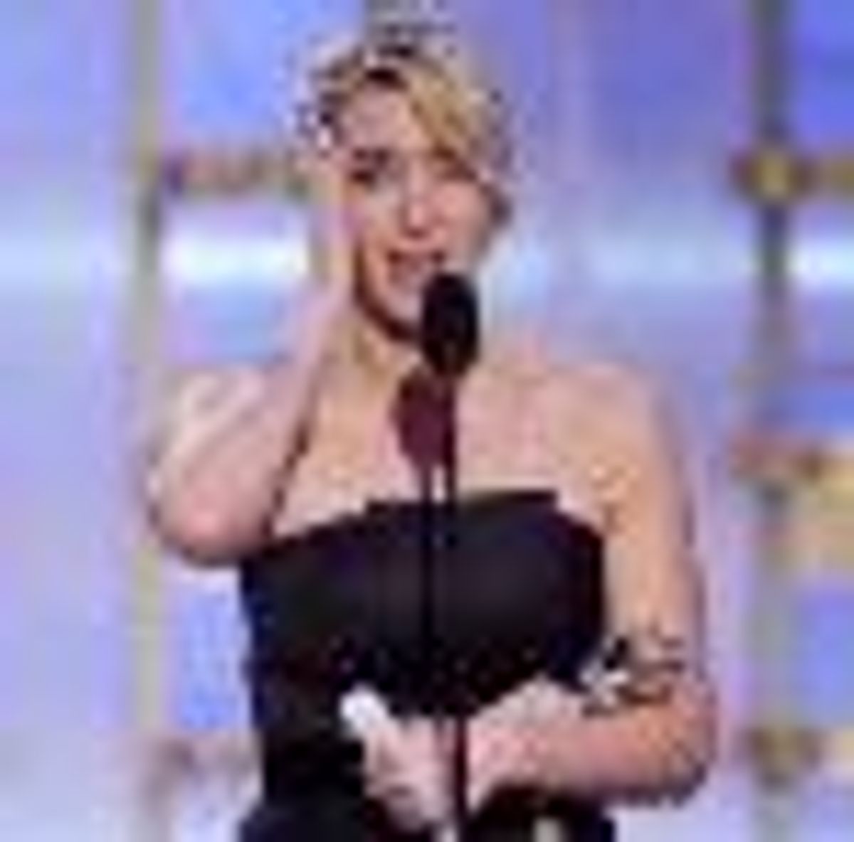 Media Blender: Kate Winslet, Leisha Hailey, Kara DioGuardi