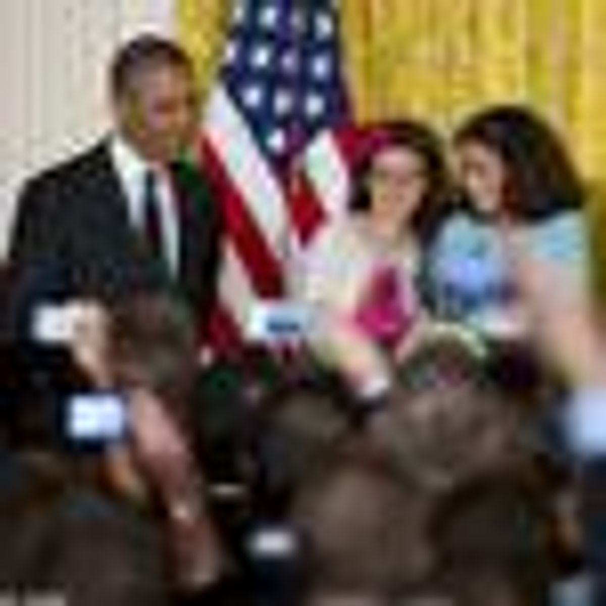 9-Year-Old Twin Sisters with Lesbian Moms Introduce President Obama at Pride Month Reception 