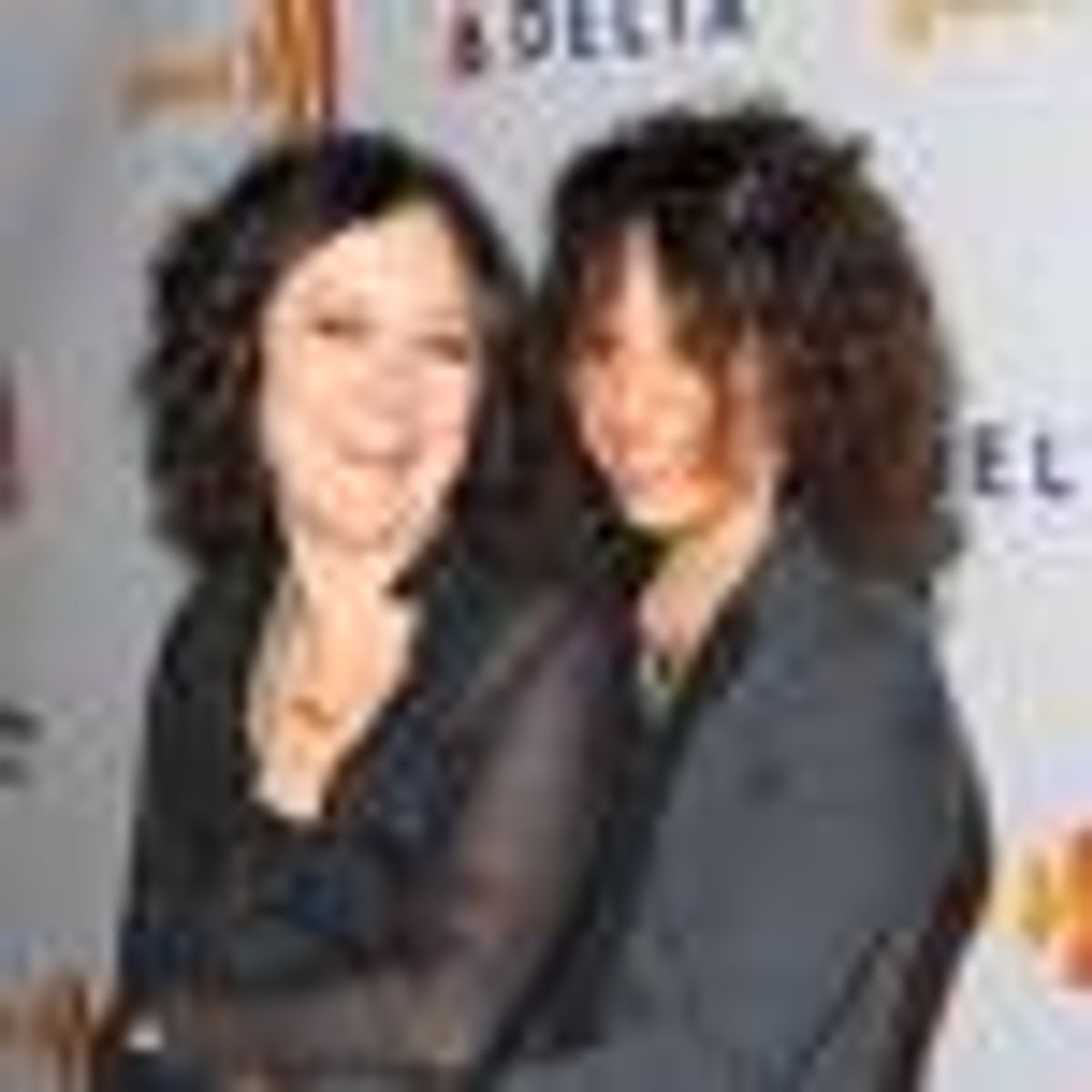 Linda Perry and Sara Gilbert Are Engaged!