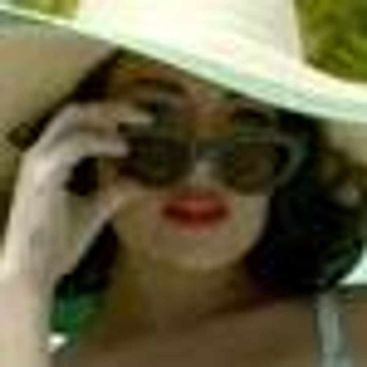 Watch: Lindsay Lohan as Elizabeth Taylor - First Look