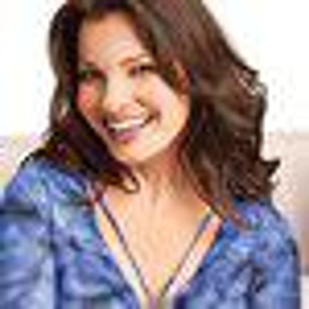 Fran Drescher’s ‘Happily Divorced’ Celebrates LGBT Love - Video