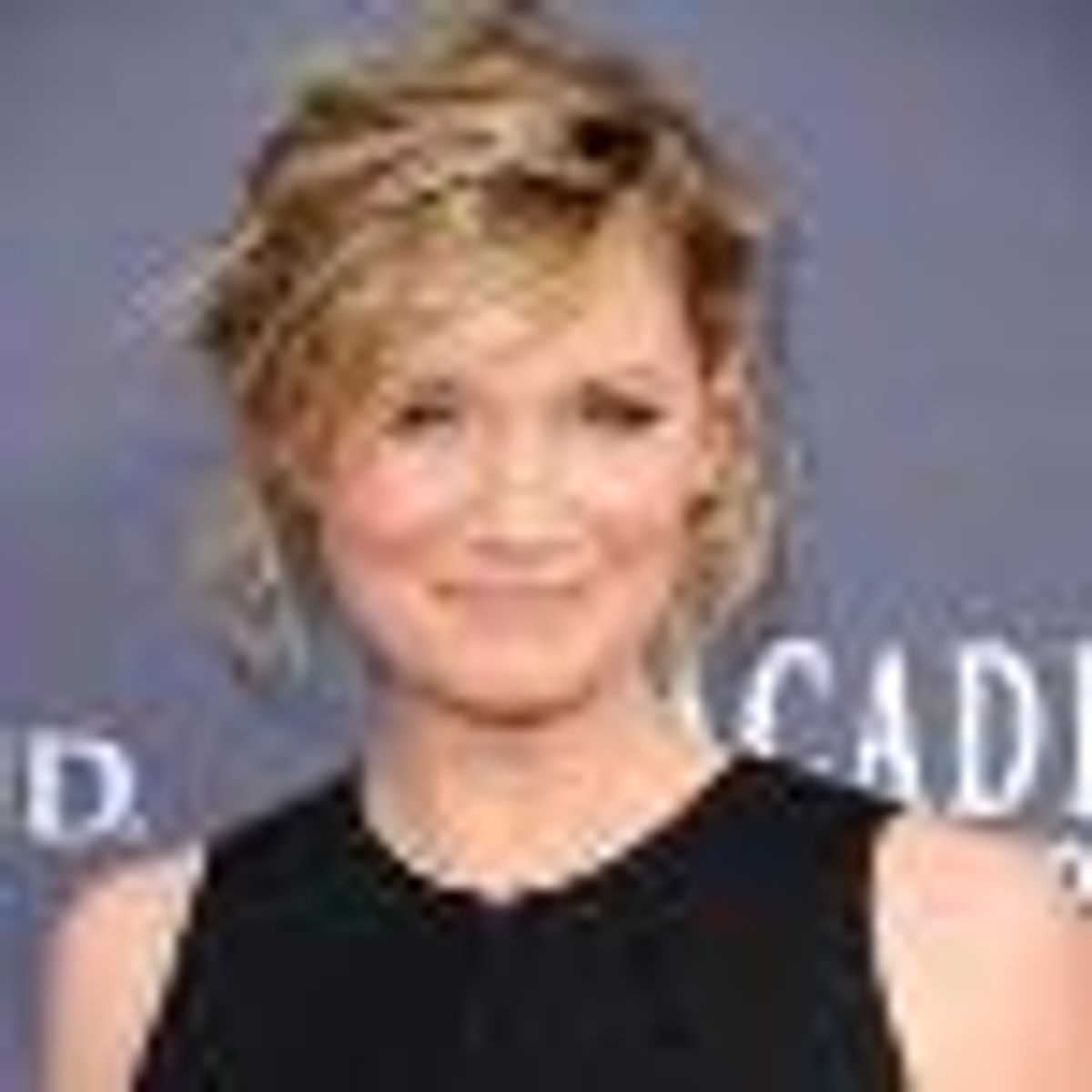 Sugarland Superstar Jennifer Nettles Talks Lesbian Fans, Meryl Streep and Glee