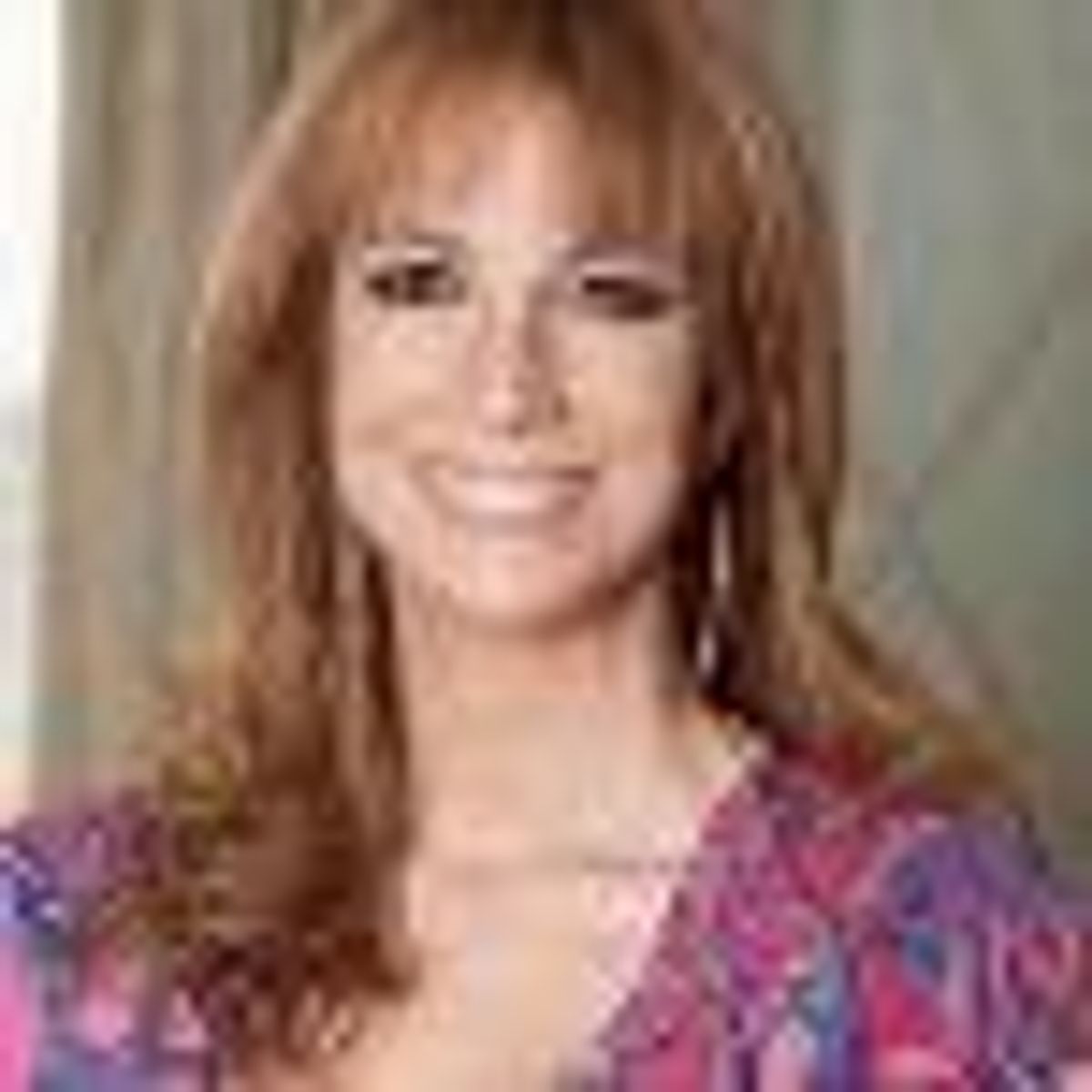 Real Housewife Jill Zarin Wears Purple for Bullied LGBT Youth