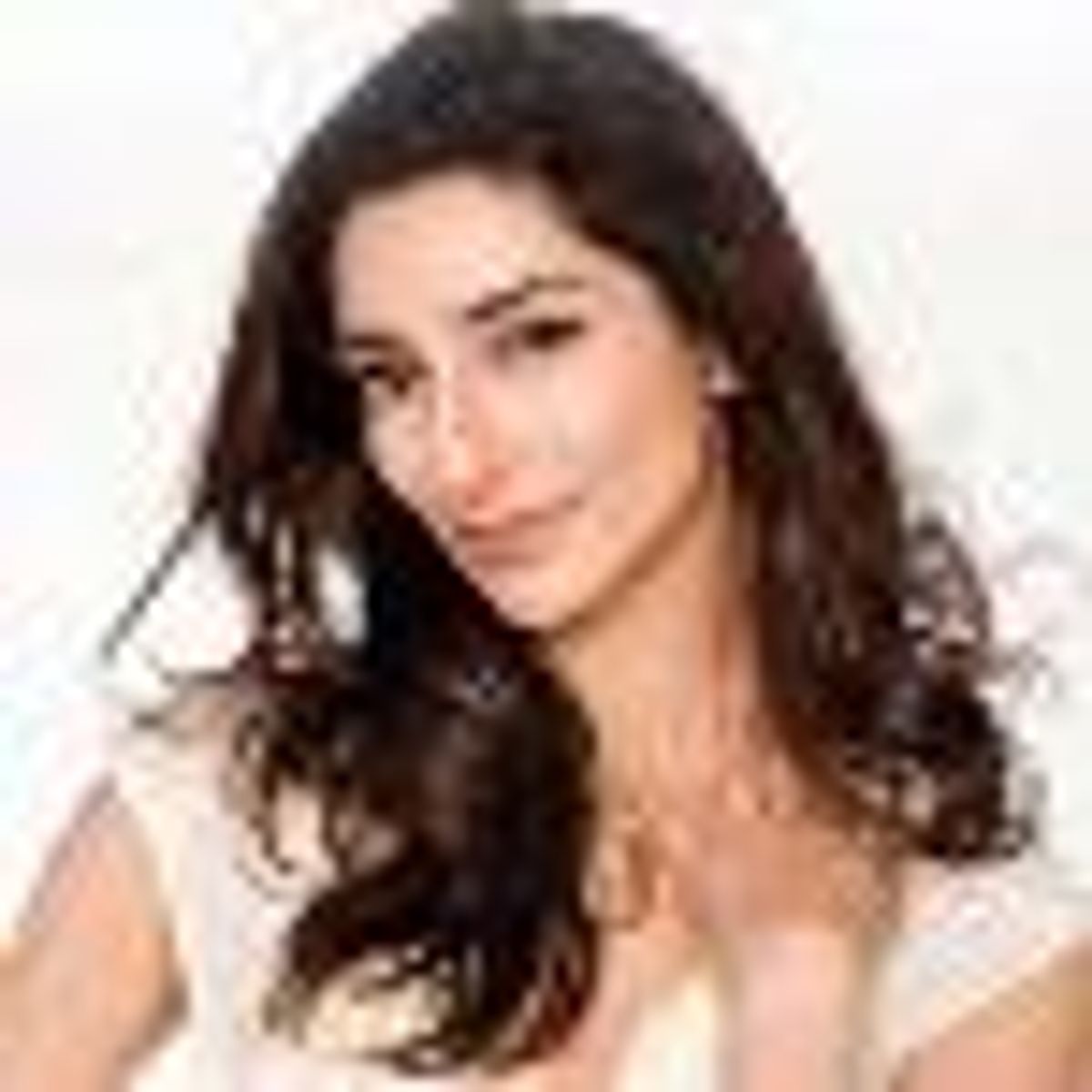 Necar Zadegan Has it All Together in 'Elena Undone': Interview