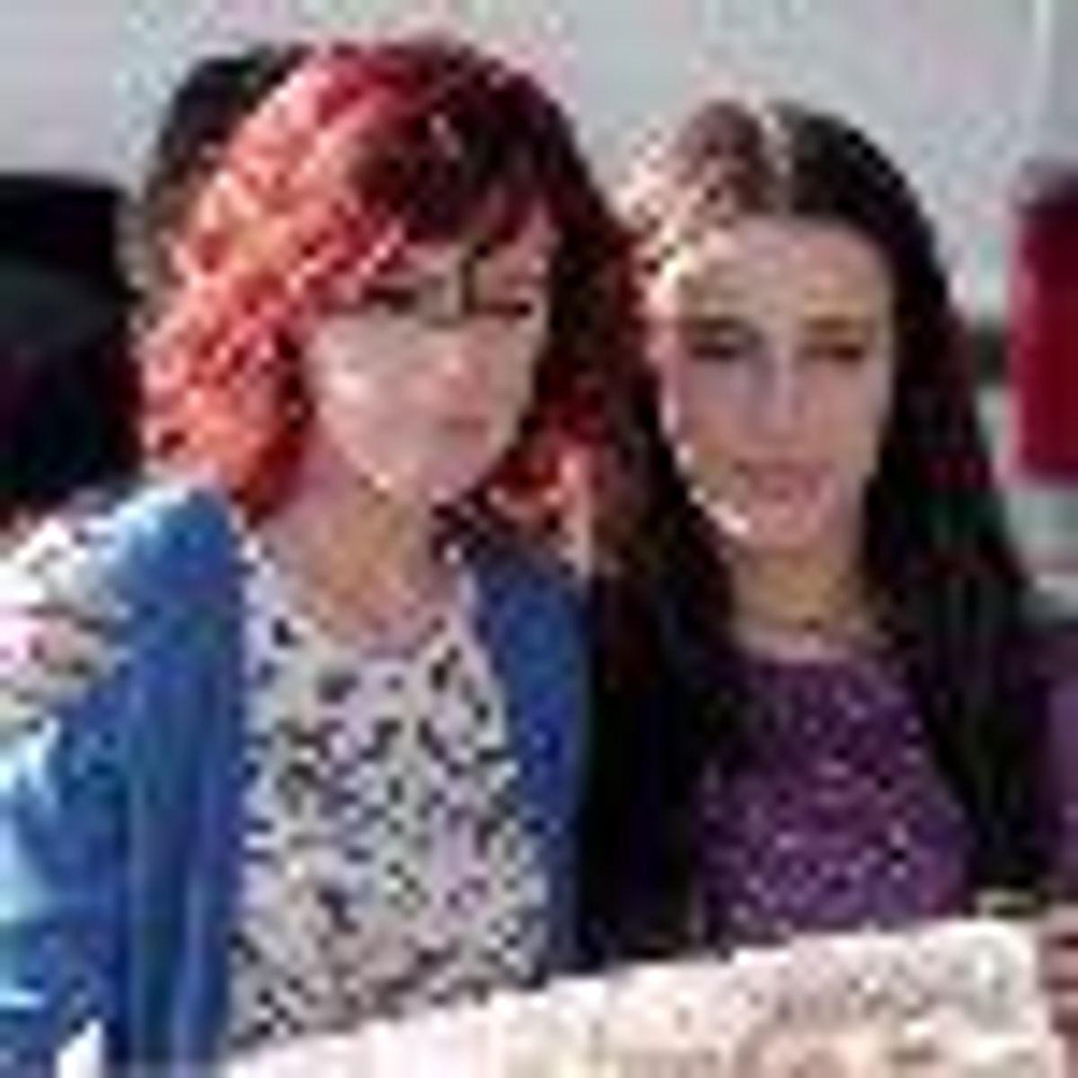 Jessica Lowndes and Rumer Willis: The '90210' Girl-on-Girl Kiss