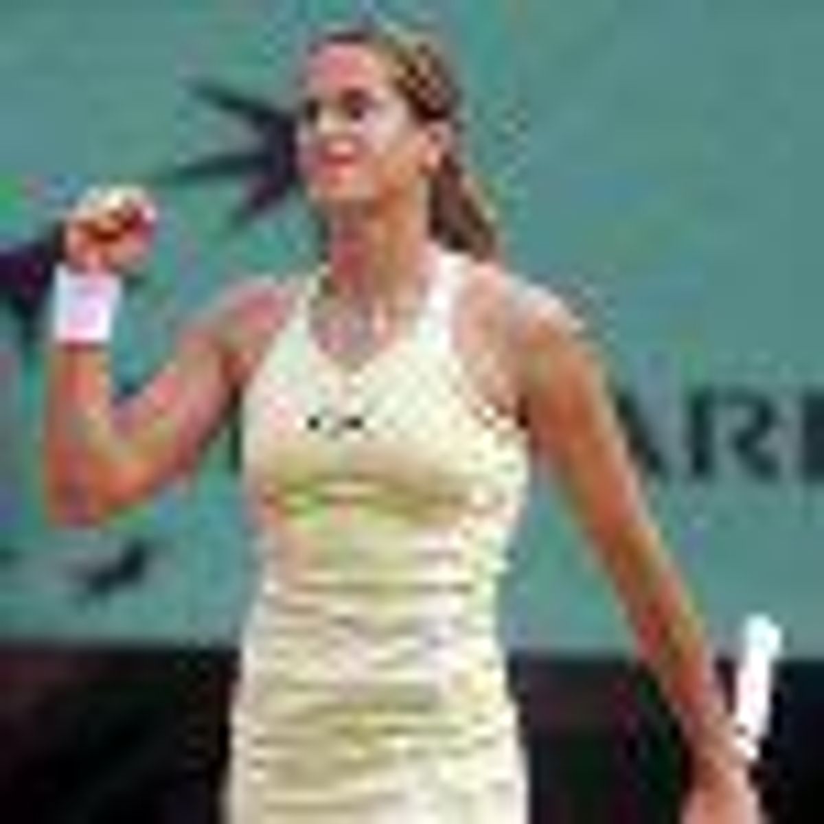 Lesbian Tennis Pro Amelie Mauresmo Wins Title at Paris Open