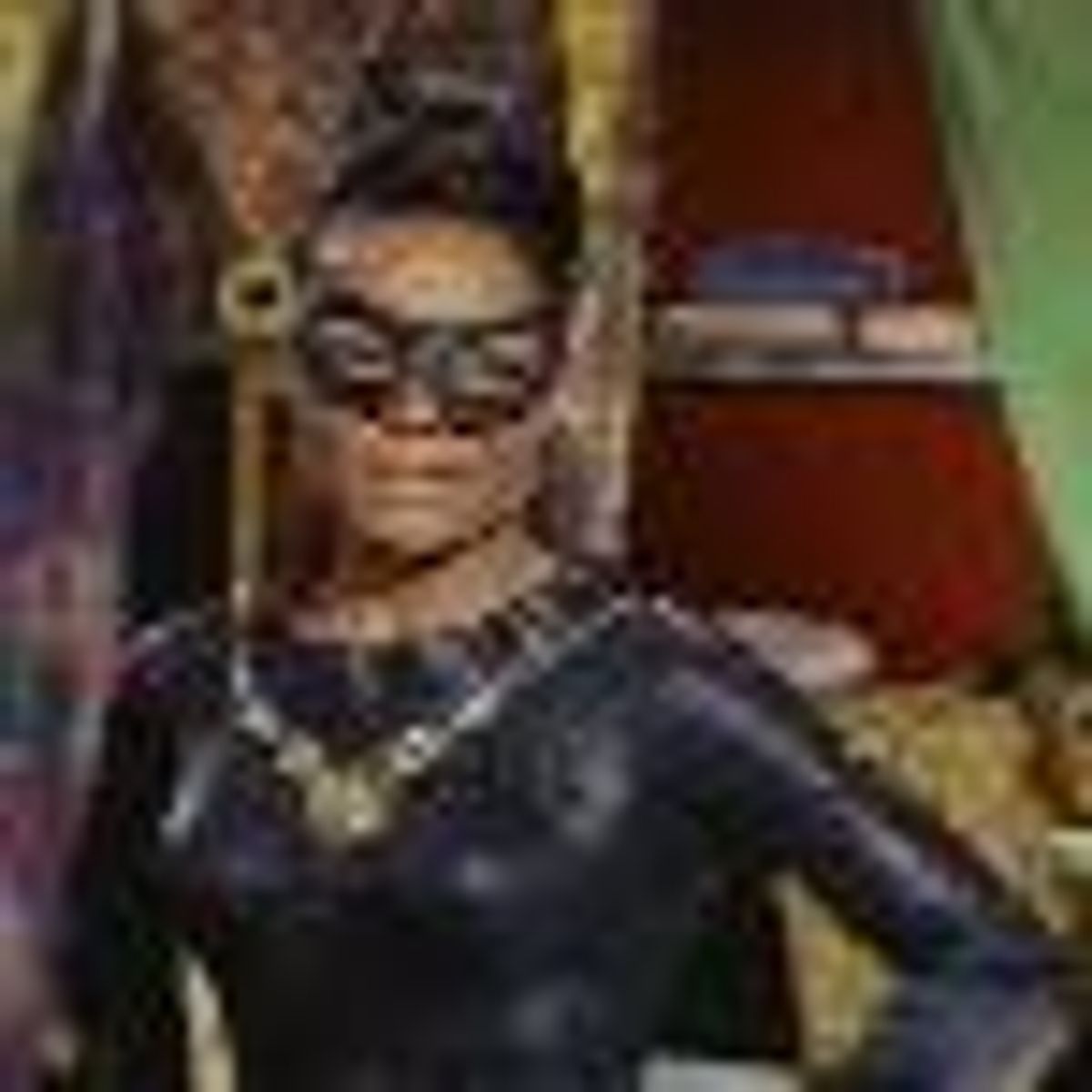 TV's Sexiest Cat Woman, Eartha Kitt, Dies at 81