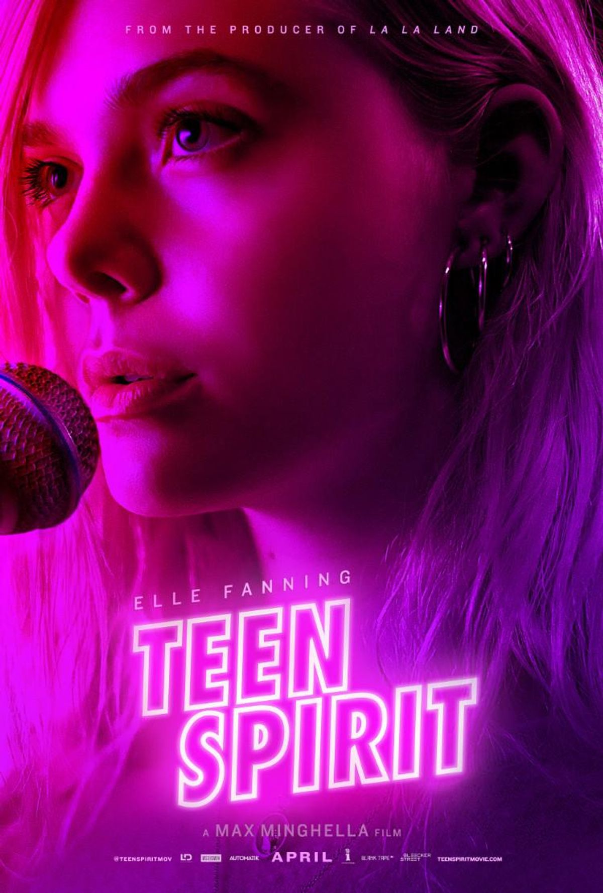 Elle Fanning Smells Like a Pop Icon in 'Teen Spirit'