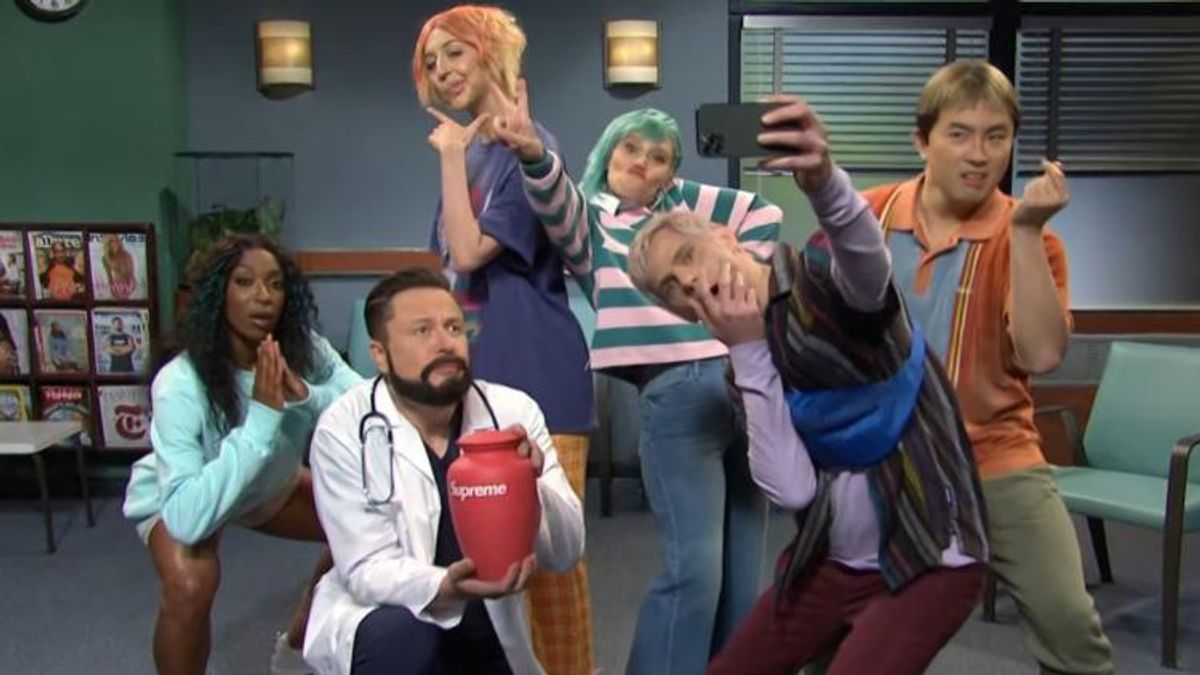 The Internet Hated SNL's Super Cringey 'Gen Z Hospital' Sketch