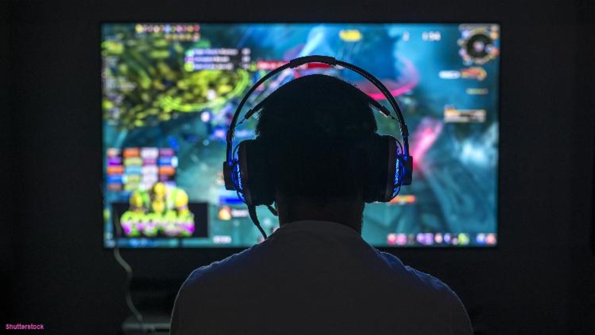 Upsetting Study Reveals Why 1 in 2 LGBTQ+ Gamers Hide Their Identities