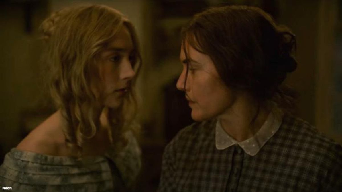 Kate Winslet & Saoirse Ronan Fall in Love in First 'Ammonite' Trailer