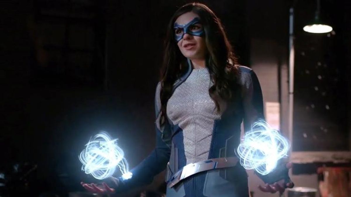 Supergirl's Dreamer Takes on Transphobic Villain in Upcoming Episode