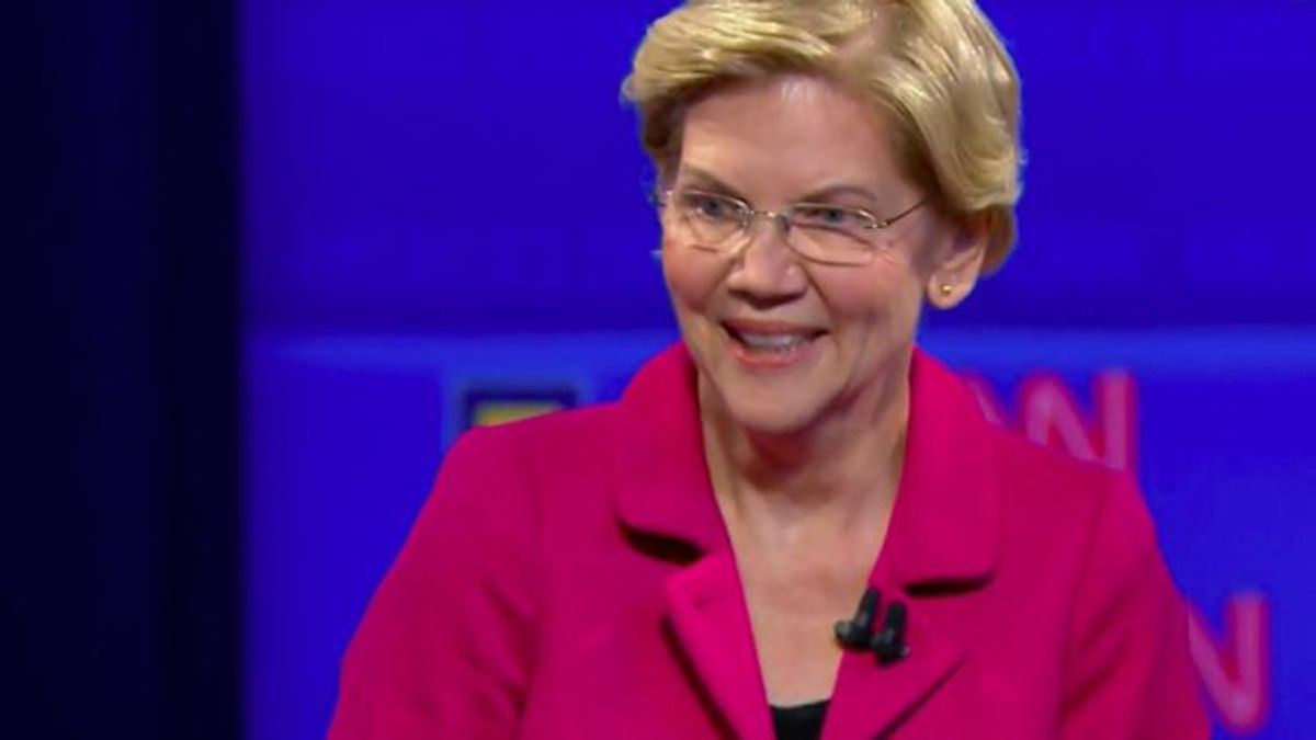 Elizabeth Warren Had the Best Comeback to Someone Against Gay Marriage