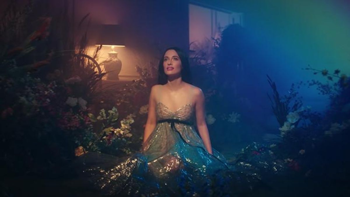 Grammy Winner Kacey Musgraves Drops Gay-Friendly 'Rainbow' Video 