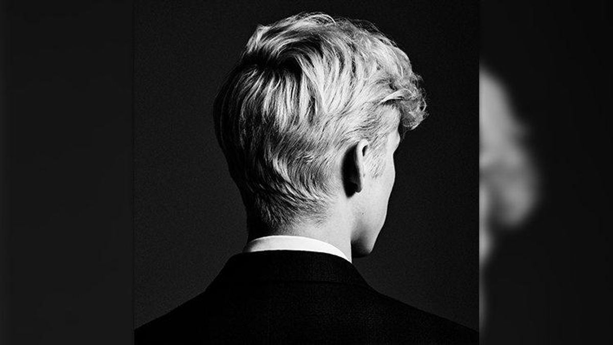 The Internet Is Loving Troye Sivan's New Album 'Bloom'