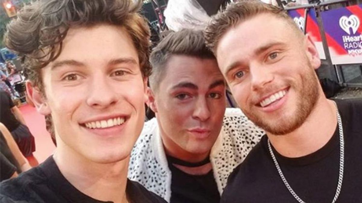 Colton Haynes Adorably Photobombed Gus Kenworthy and Shawn Mendes