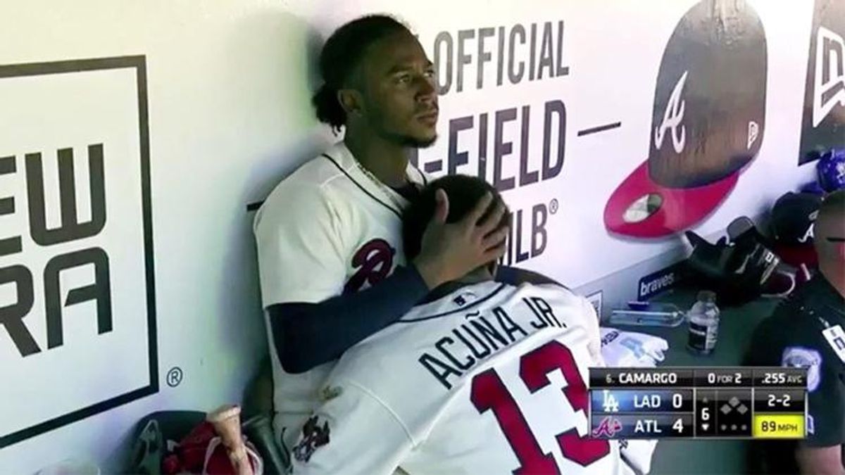 Toxic Masculinity Won't Let Two Baseball Players Hug Each Other