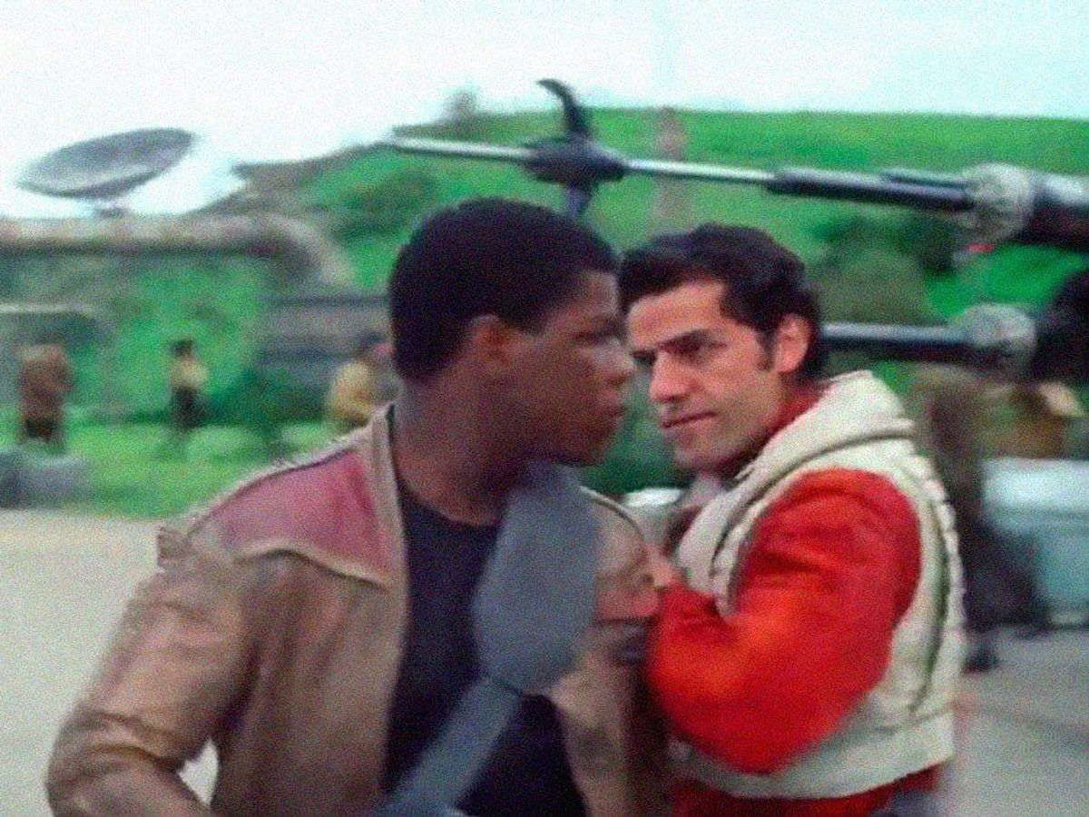 7 Reasons Finn and Poe Should Be The Newest Star Wars Couple