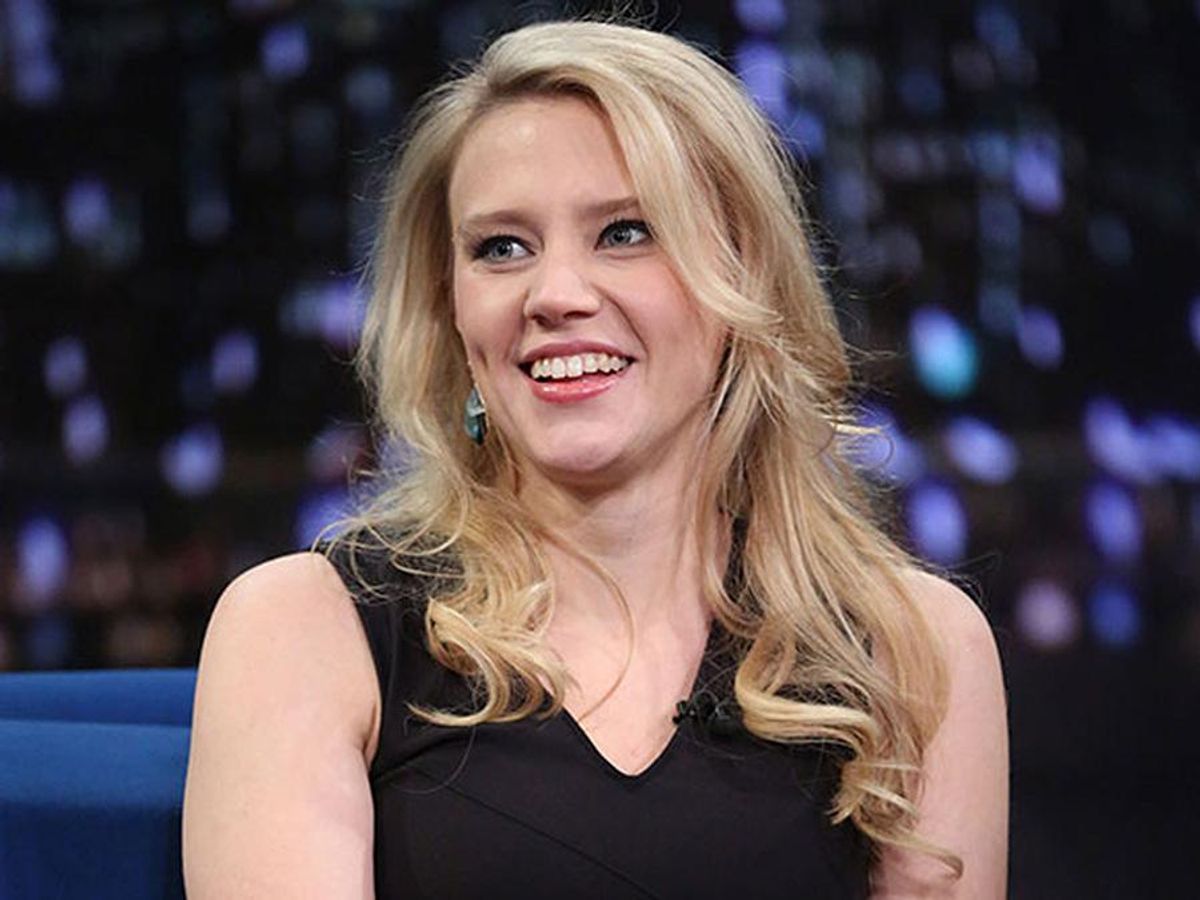 11 Reasons We Are Crushing Hard on Kate McKinnon aka Hillary Clinton 