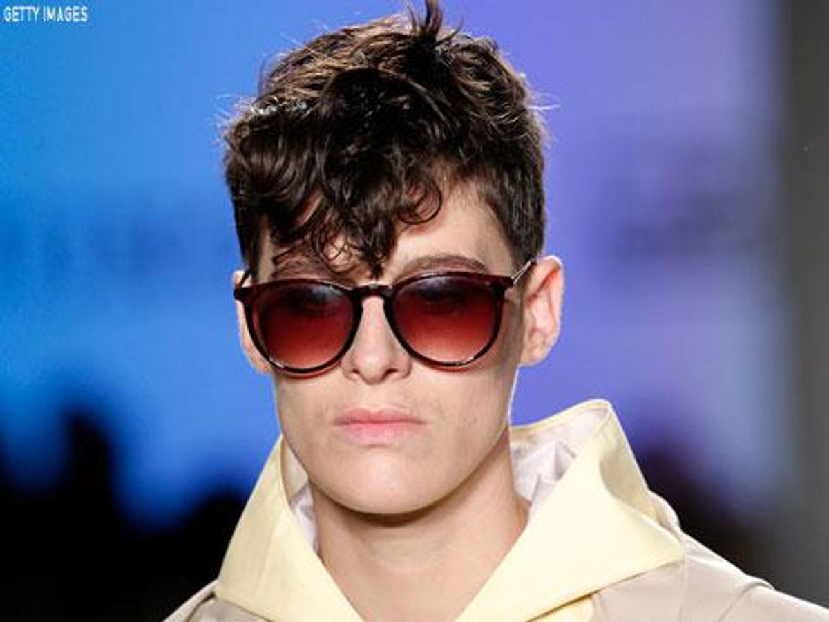 8 Pics of Androgynous Model Rain Dove Crushing It at NY Fashion Week 