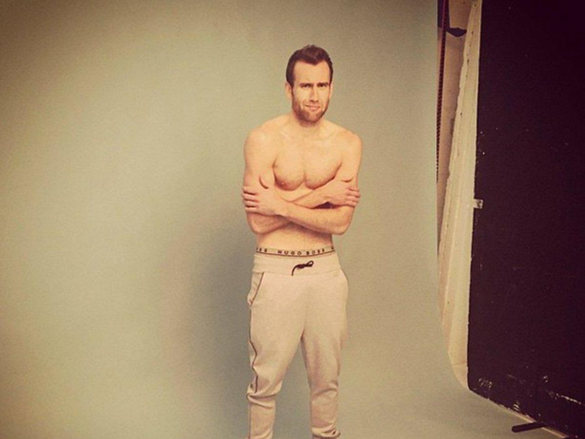 Neville Longbottom's Hogwarts Classmates React To His Enchanting Photo Shoot