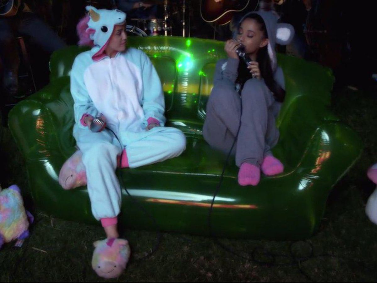 Watch in Wonder as Ariana Grande, Miley Cyrus Sing for LGBT Youth in Unicorn Onesies