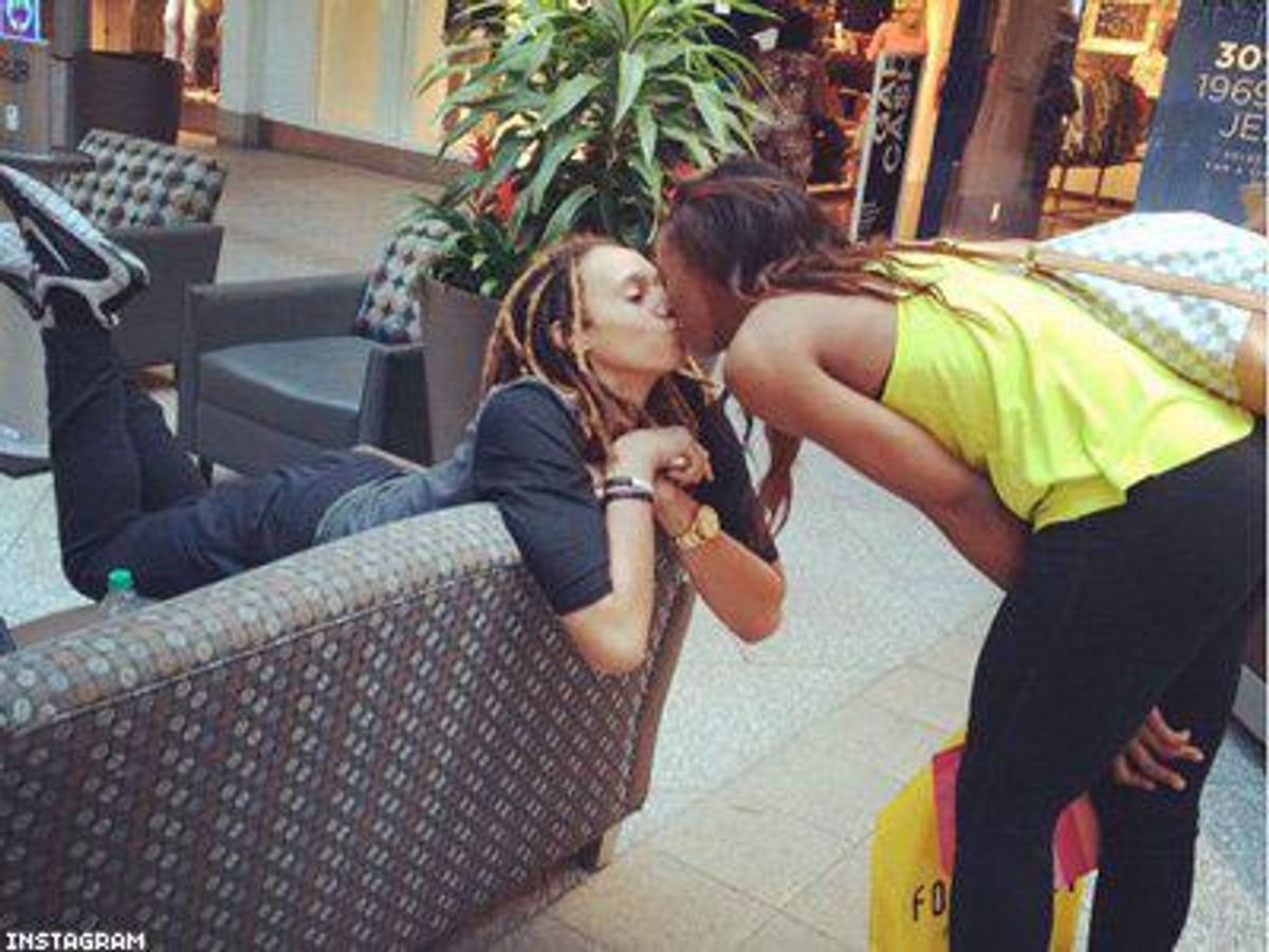 10 Adorable Mushy Moments With Brittney Griner And Glory Johnson