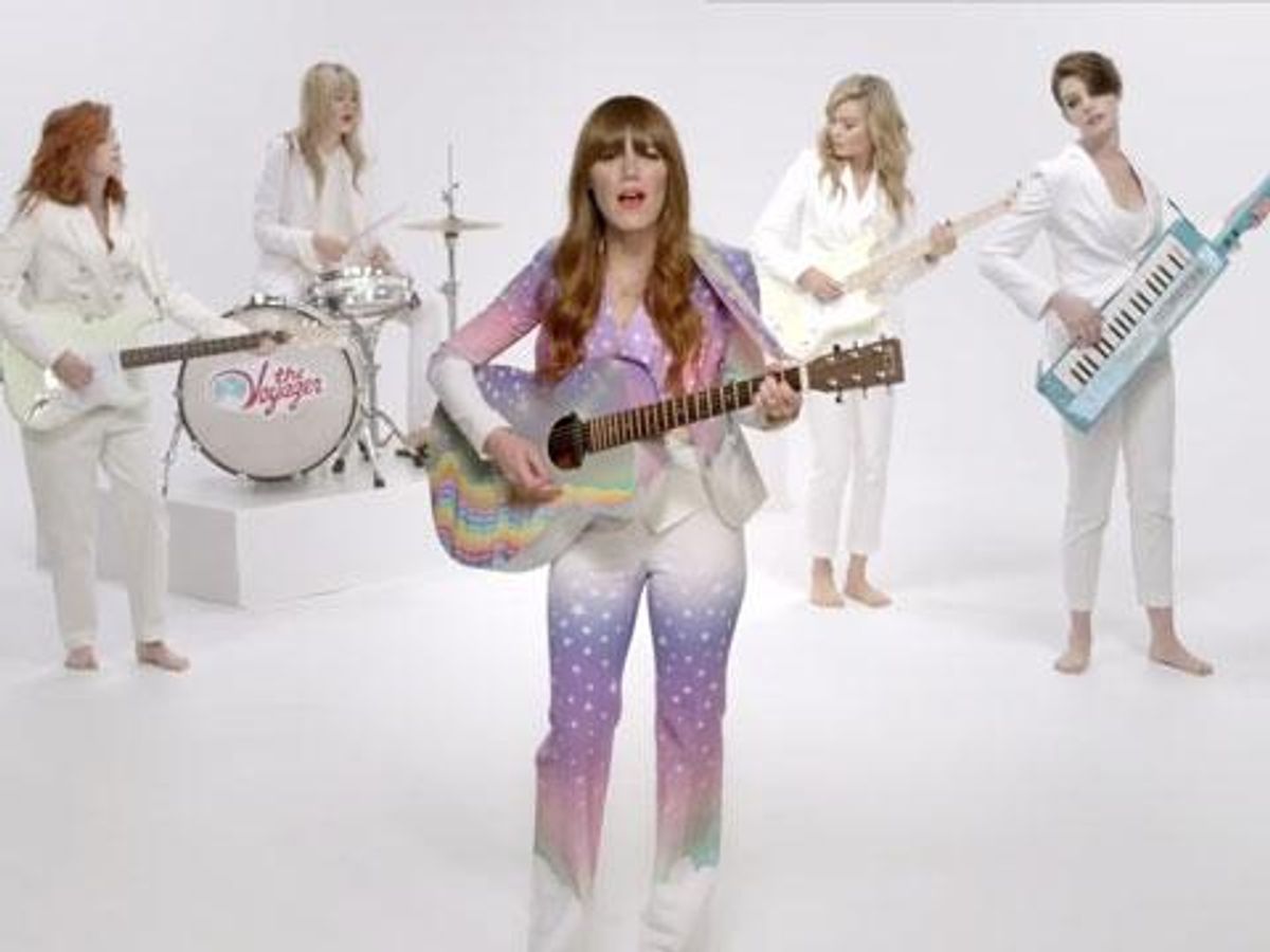 WATCH: Kristen Stewart, Anne Hathaway, and Brie Larson Go Bro in Jenny Lewis' New Music Video