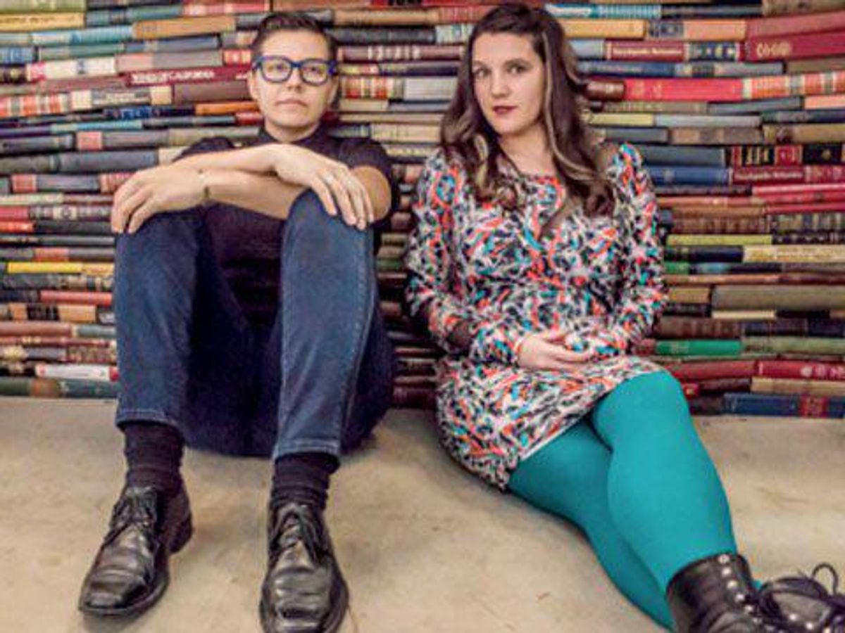 Lesbian Folk Duo The Lovebirds Selected As Grassy Hill Kerrville New Folk Winners