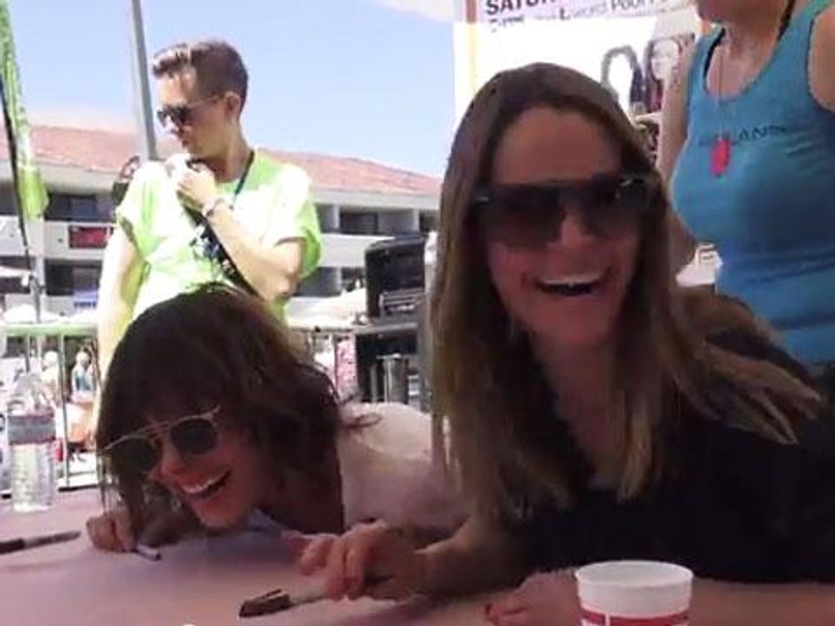 WATCH: L Word Stars Make the Women Go Wild at The Dinah! 