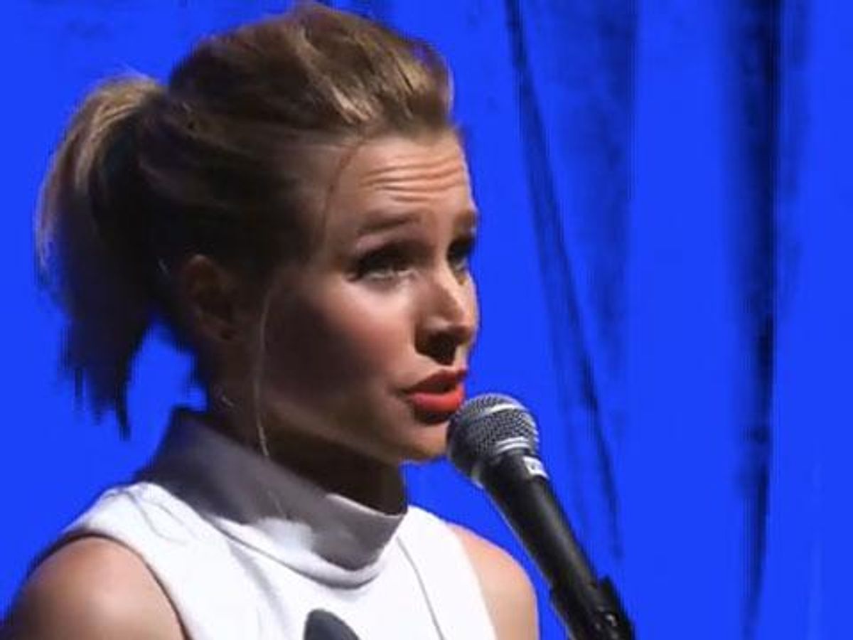 WATCH: Kristen Bell Sings Frozen's 'Do You Want to Build a Snowman' 