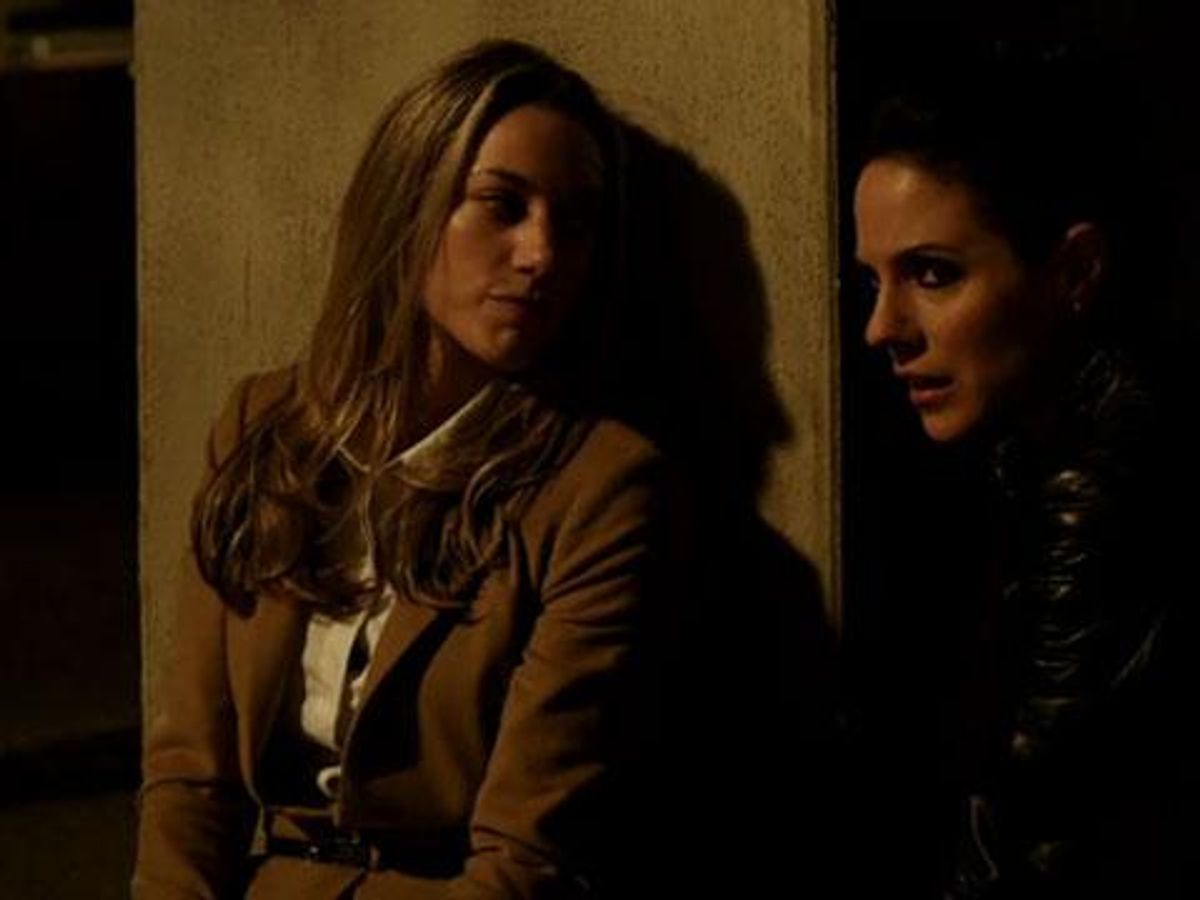 Lost Girl Recap 4.13 - Dark Horse 