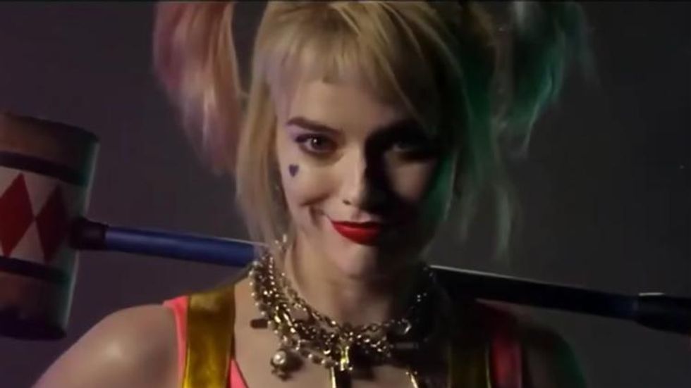 Margot Robbie returns as Harley Quinn, introduces cast of Birds of Prey in  surprise teaser video. Watch here