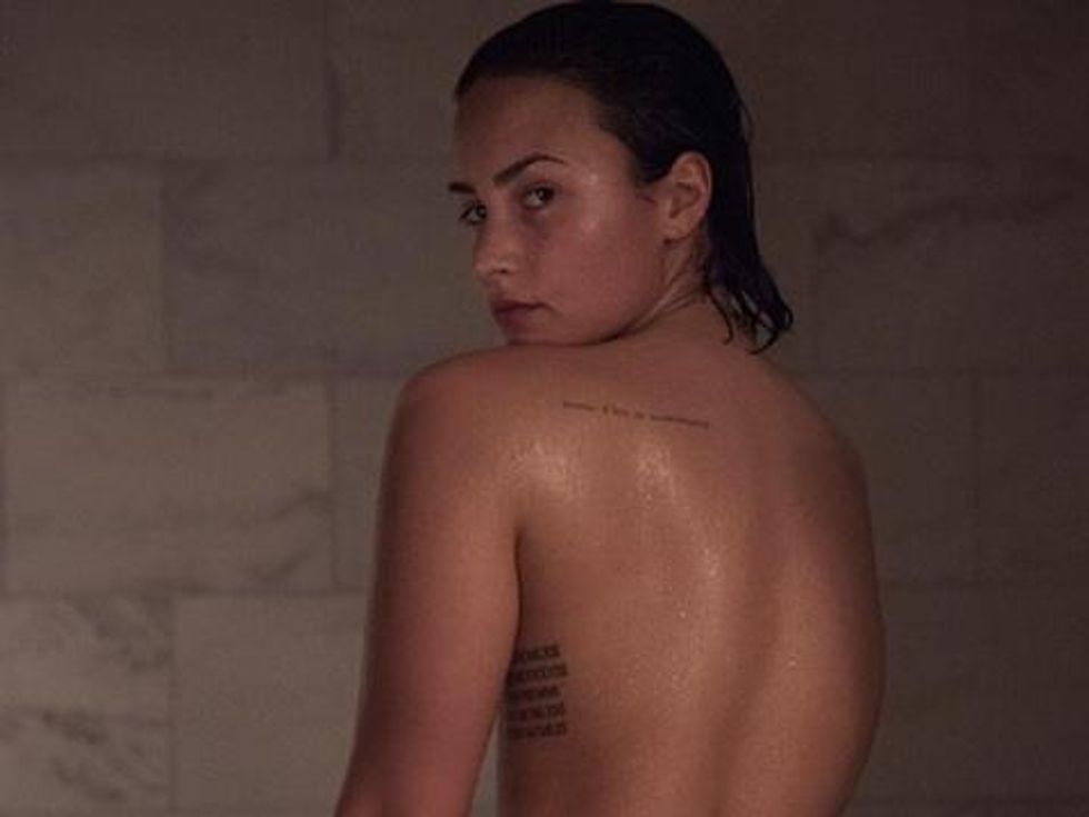 Free Lesbian Porn Demi Lovato - Pic of the Day: Demi Lovato Makes Waves with Inspiring Nude and Makeup-Free  Photo Shoot