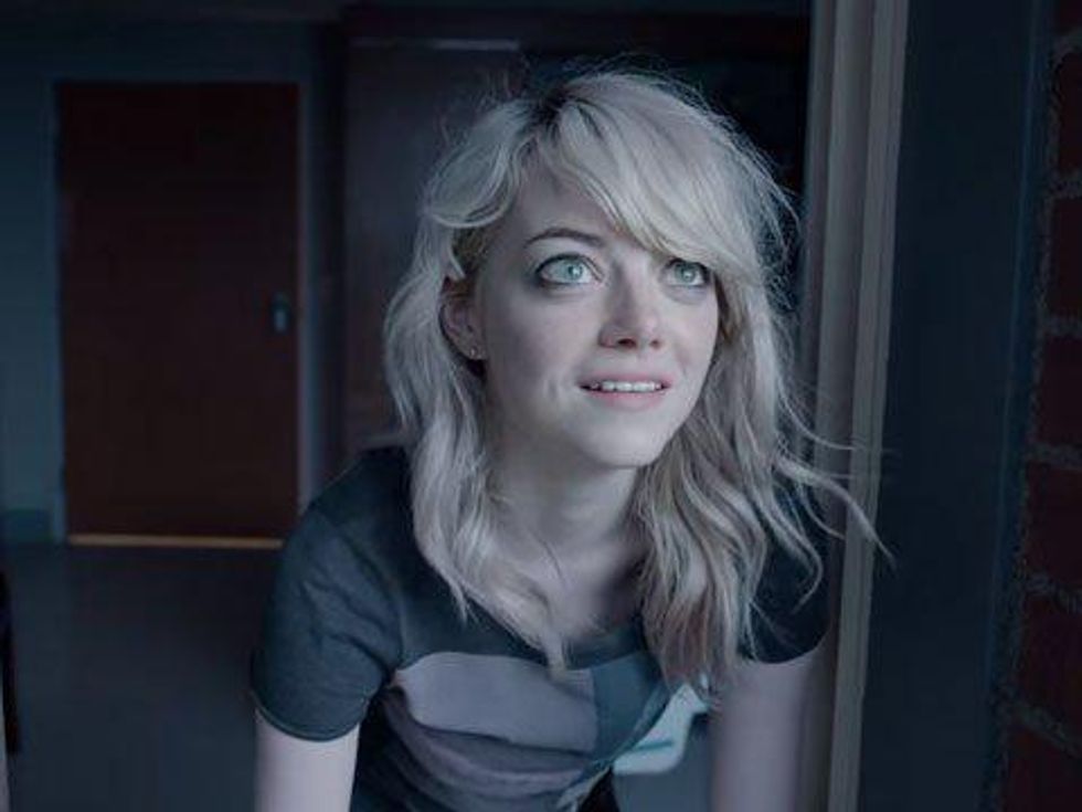 980px x 735px - WATCH: Emma Stone Goes Gay as Michael Keaton's Lesbian Daughter in \