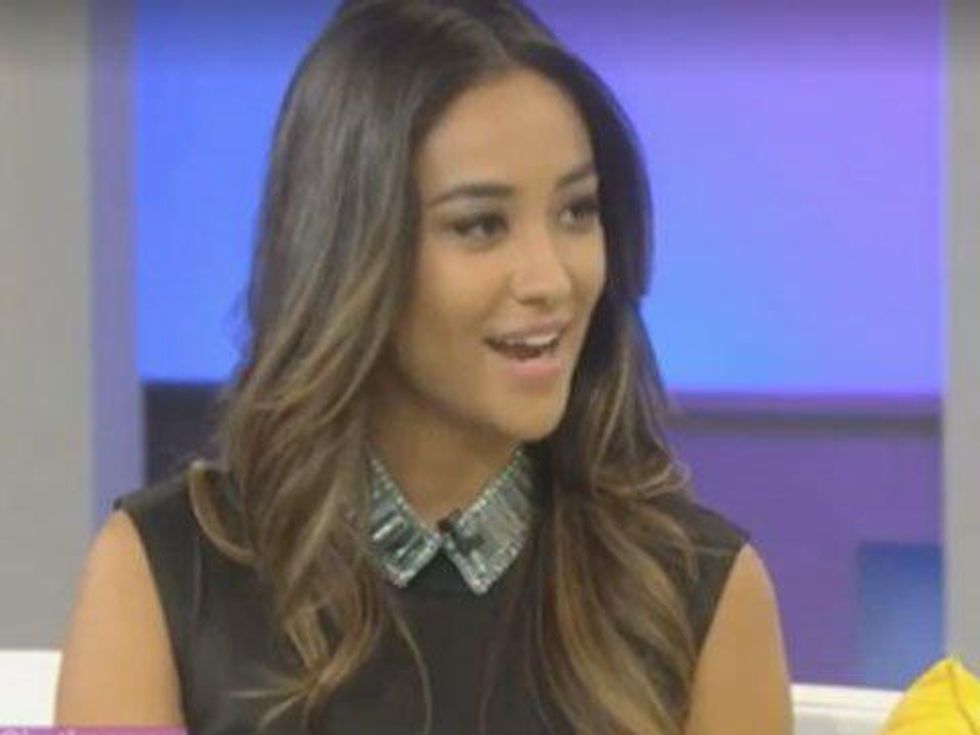 980px x 735px - WATCH: Pretty Little Liars' Shay Mitchell - 'Sometimes I'd Rather Kiss  Another Girl'