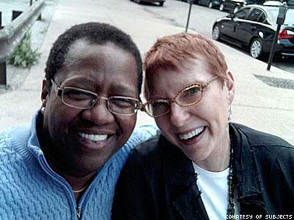 Breaking Judge Says Chicago Same Sex Couples Can Marry Now