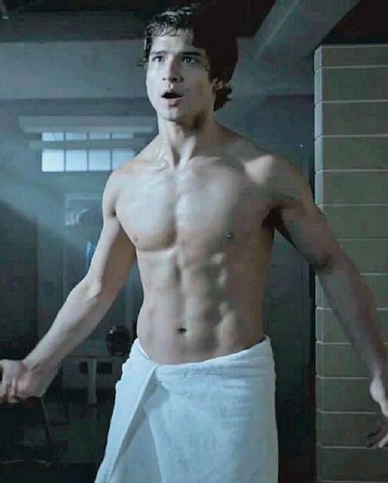 16 Sexy Pics of Tyler Posey to Get Hyped for Teen Wolf: The Movie