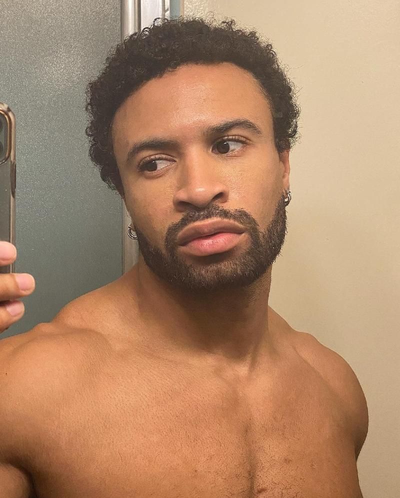 10 Queer Instahunks You Need to Follow on Instagram