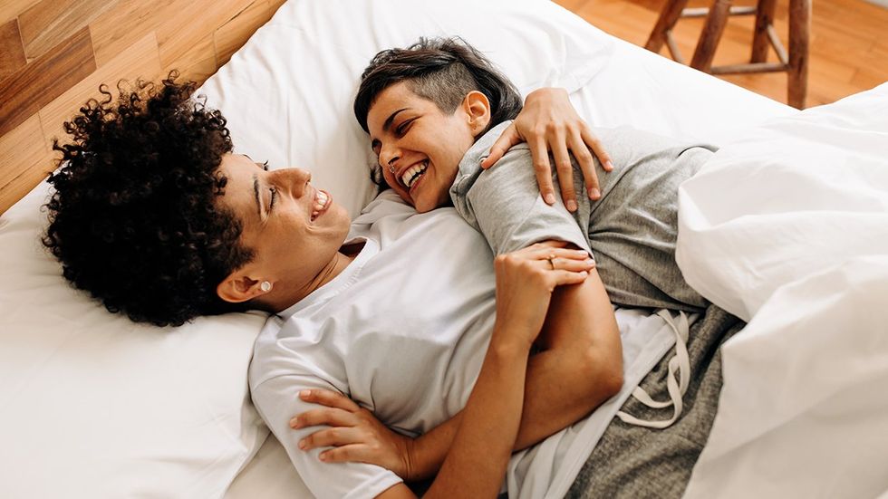 lesbian-bed-death myths: lesbians cuddle in bed