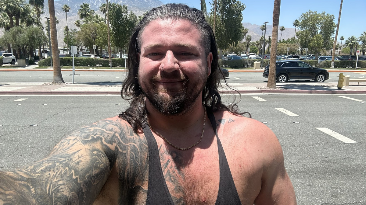 Pro wrestler Dirty Bulk Bronson came out as bisexual