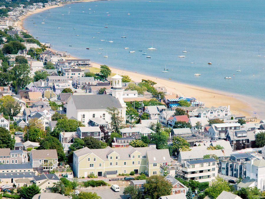 8 Reasons Every Queer Twentysomething Needs To Visit Provincetown