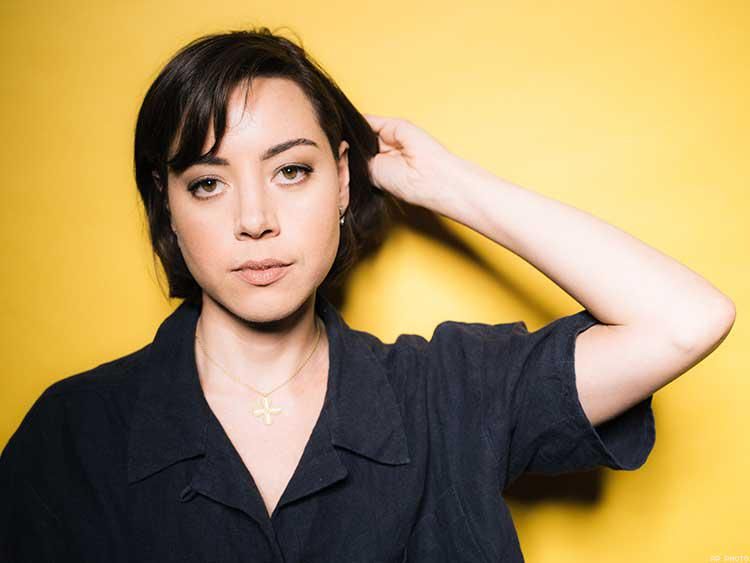 Aubrey Plaza Talks Falling In Love With With Girls And Guys